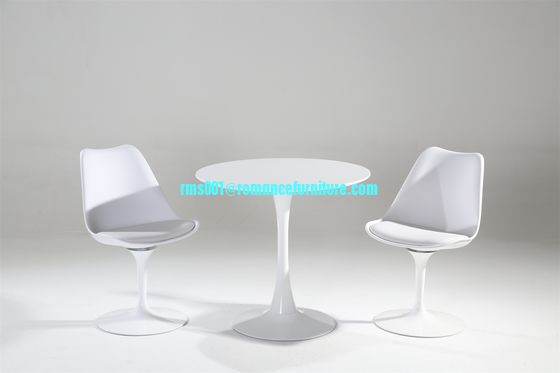 Table de salle à manger T1704, plateau en MDF à succès, pieds en bois