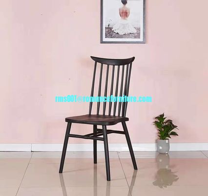 chaise de salle à manger PC951