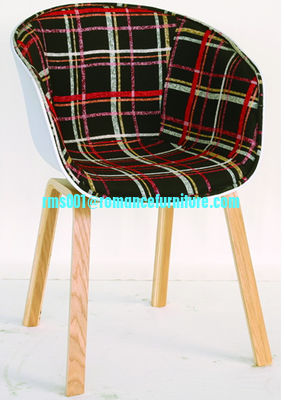 Chaise en plastique empilable pour restaurant, vente chaude, chaise de banquet PC1750