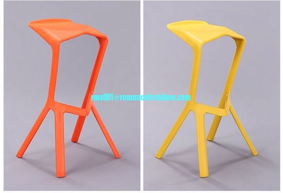 Tabouret de bar en plastique, nouveau design 2015, pratique et confortable. pc-042