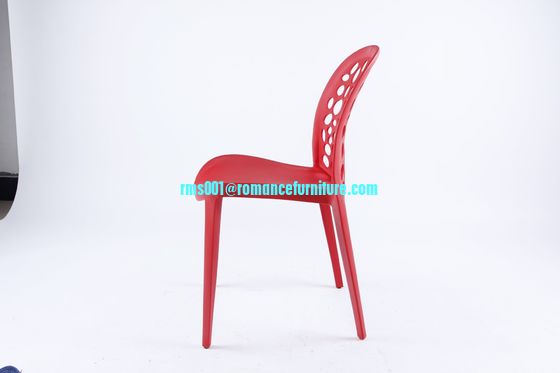 chaise en plastique blanche empilable PC107