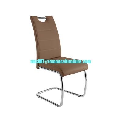 Chaise de salle à manger C5022 avec pieds chromés/siège en PU